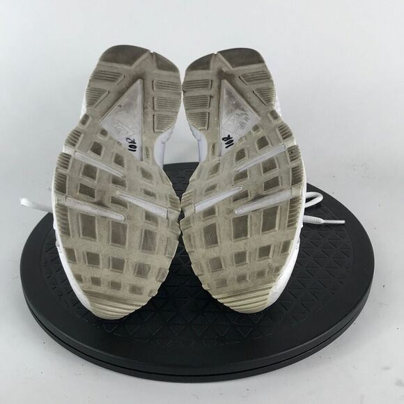 Nike Air Huarache Run Premium White Running Shoes 683818-100 Women’s Size 7 - Picture 10 of 12